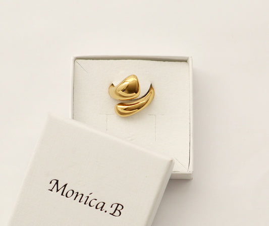 Celeste Swirl Gold Ring