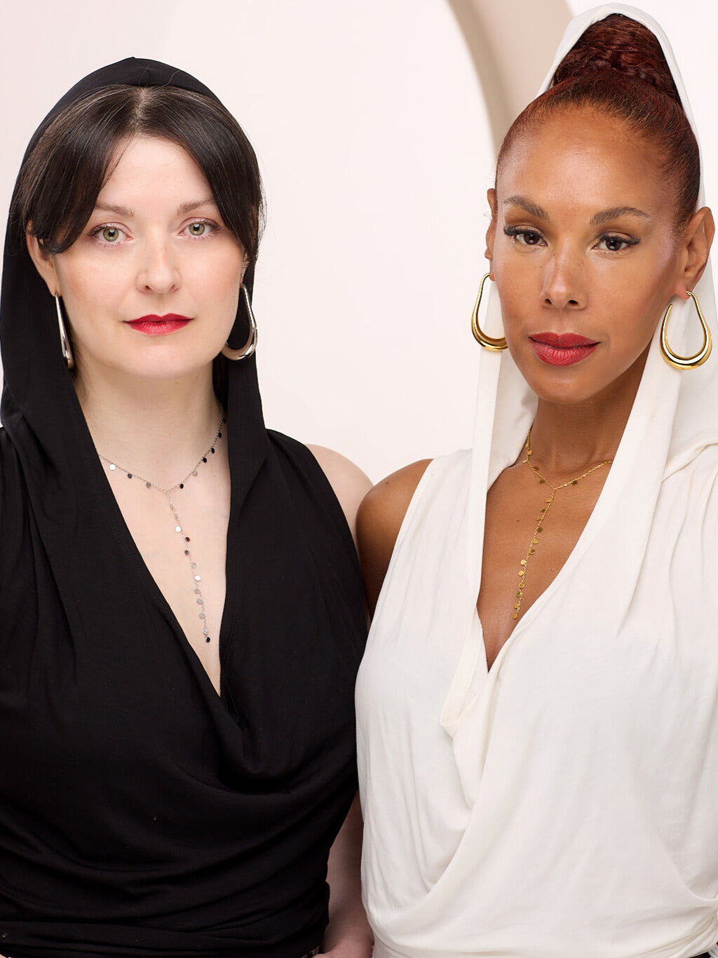 Linear Glow Lariat Necklace