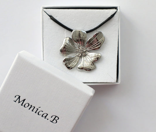 Flower Pendant Cord Necklace