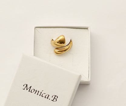 Celeste Swirl Gold Ring