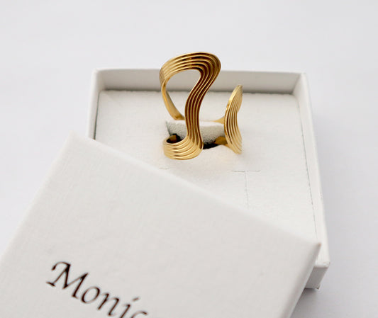 Ethereal Flow Ring