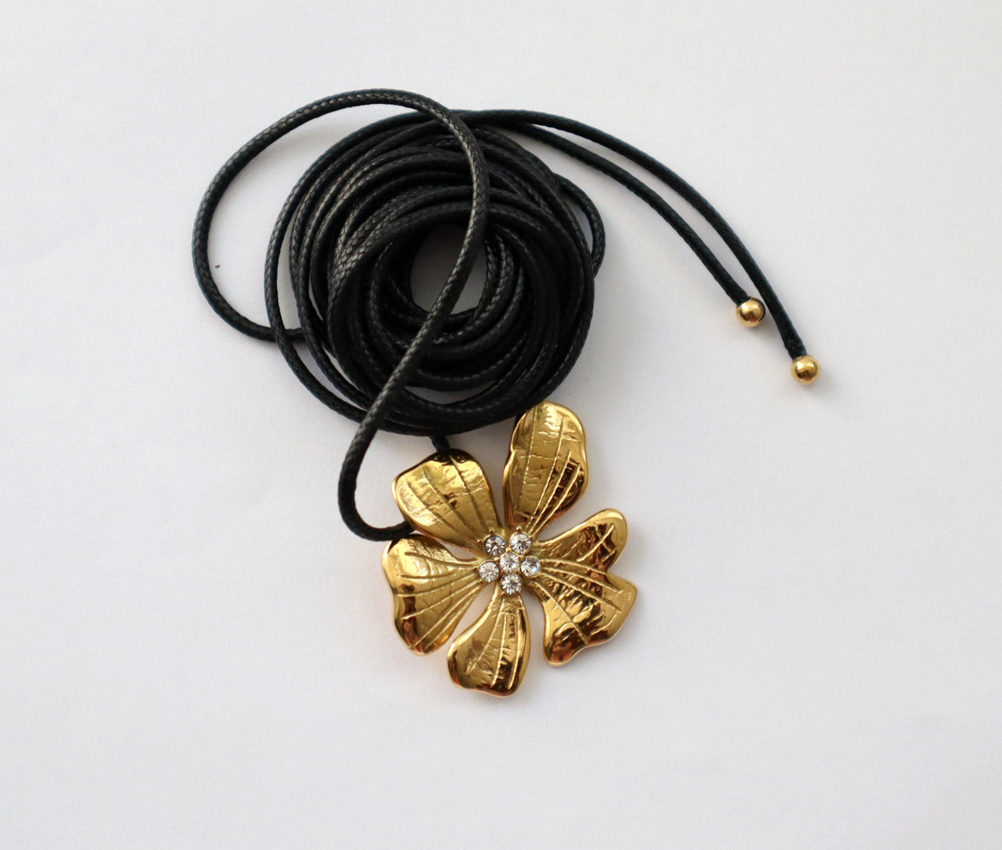 Flower Pendant Cord Necklace