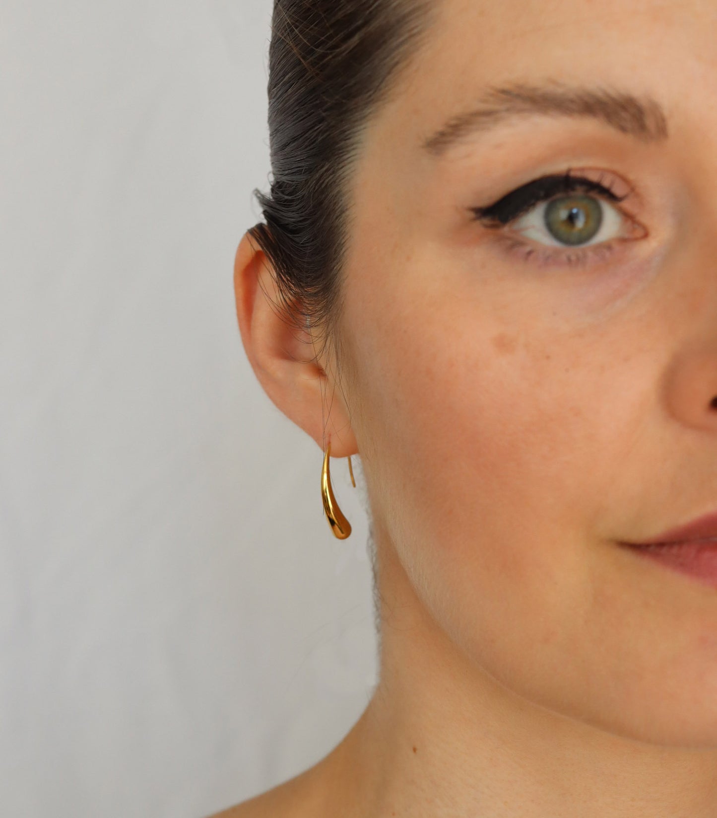 Mini Teardrop Earrings