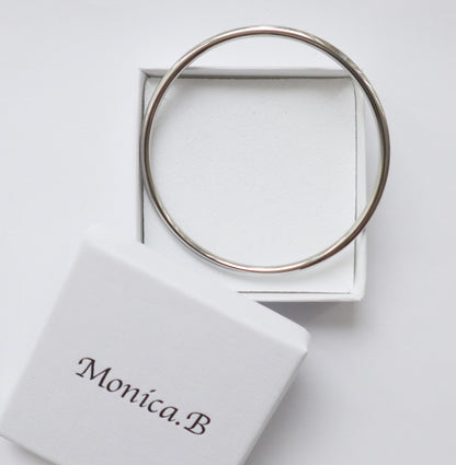 Thin Minimalist Bangle