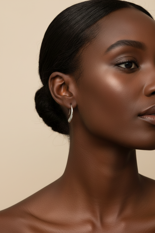 Mini Teardrop Earrings in Silver