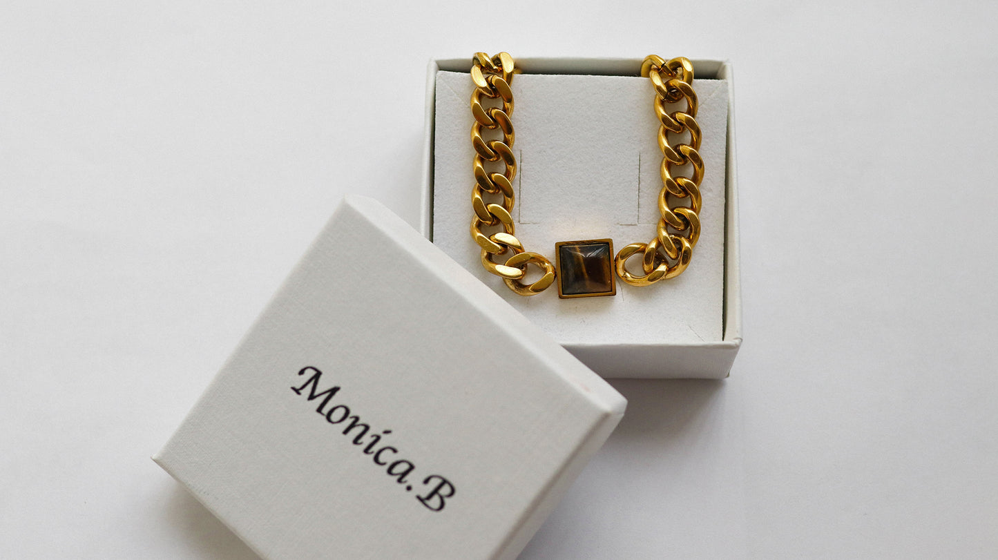 Iris Necklace
