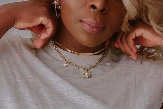 Lily Necklace
